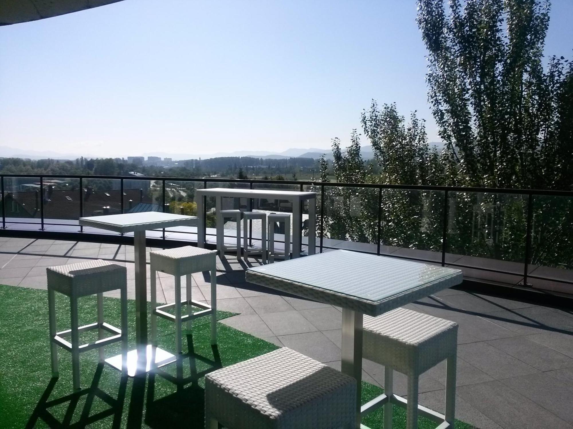 Sercotel Jardines De Uleta Suites Vitoria-Gasteiz Luaran gambar