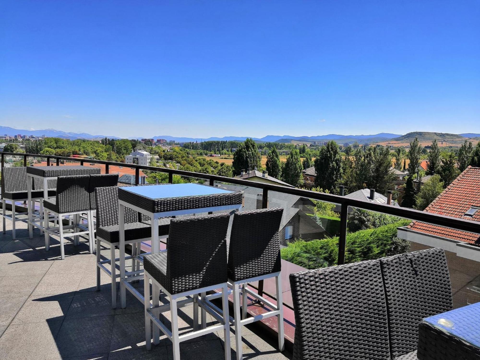 Hotel Jardines De Uleta Suites Vitoria-Gasteiz Luaran gambar