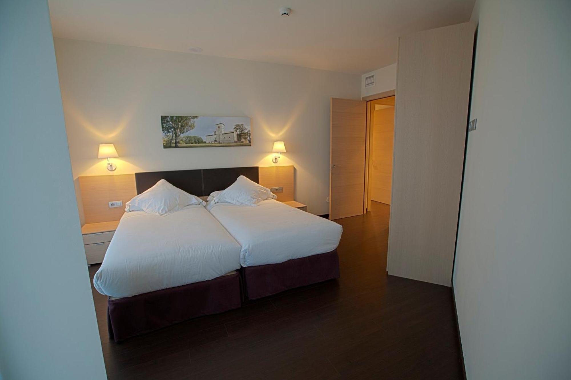 Sercotel Jardines De Uleta Suites Vitoria-Gasteiz Luaran gambar