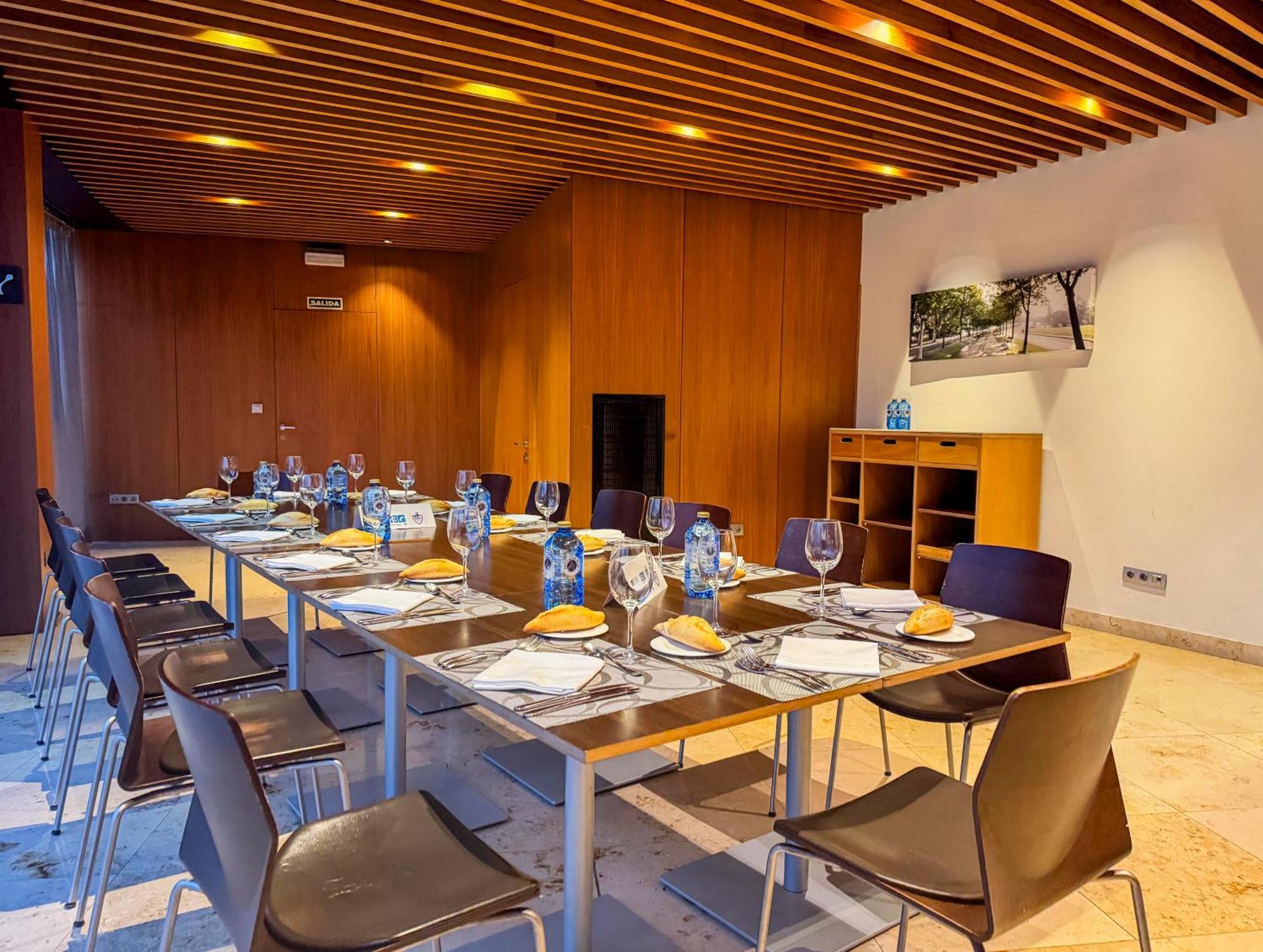 Hotel Jardines De Uleta Suites Vitoria-Gasteiz Luaran gambar