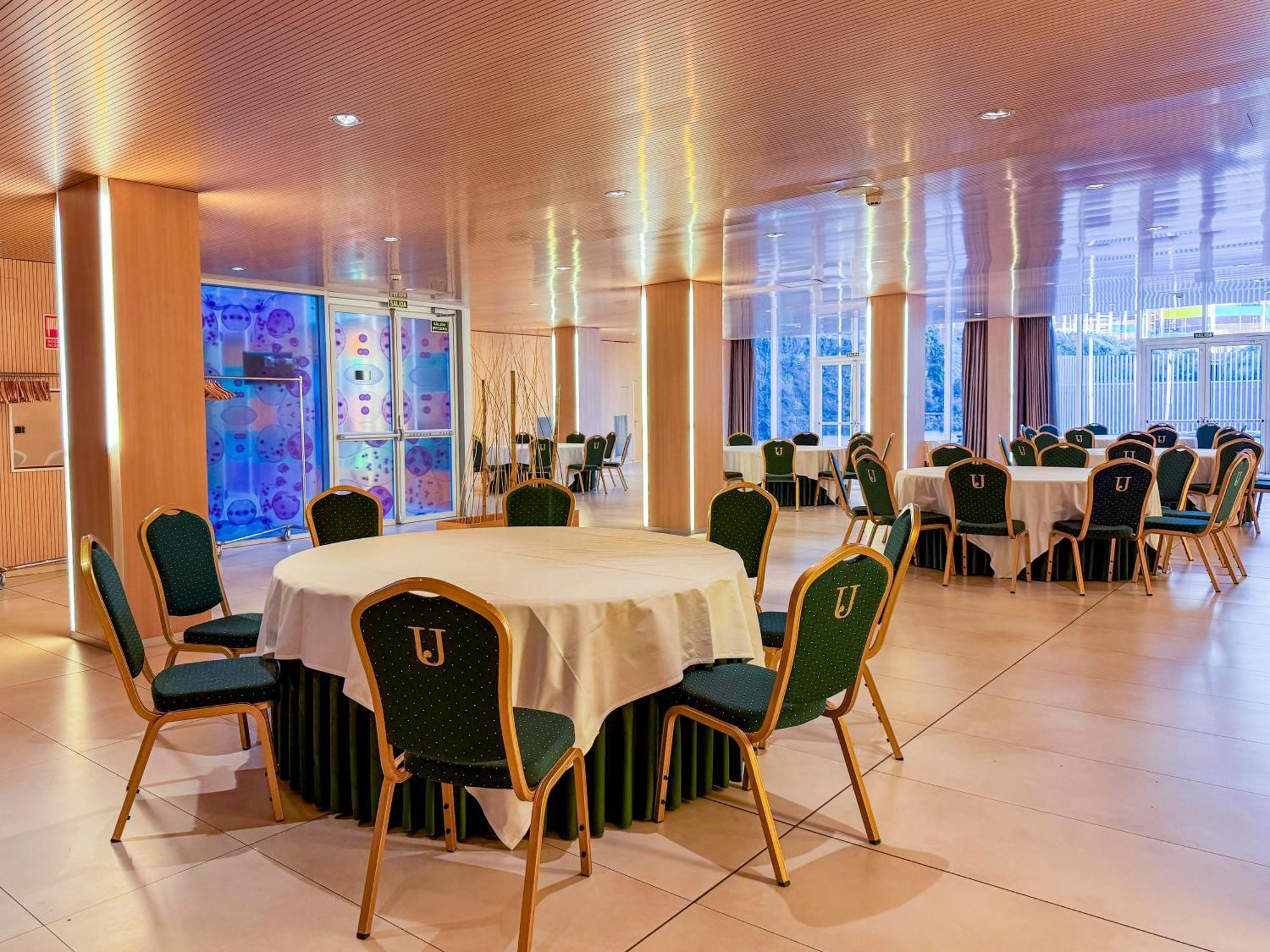 Hotel Jardines De Uleta Suites Vitoria-Gasteiz Luaran gambar