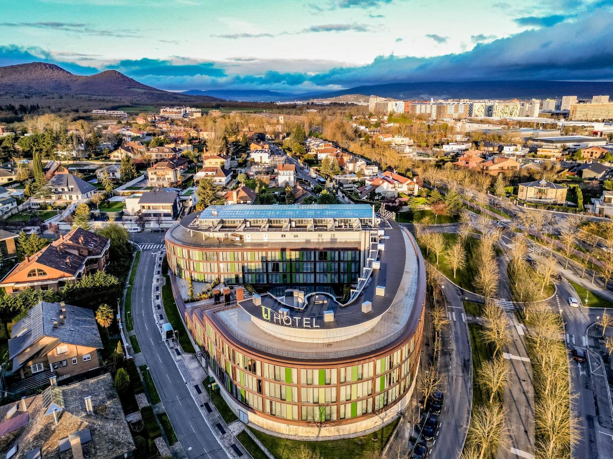 Hotel Jardines De Uleta Suites Vitoria-Gasteiz Luaran gambar